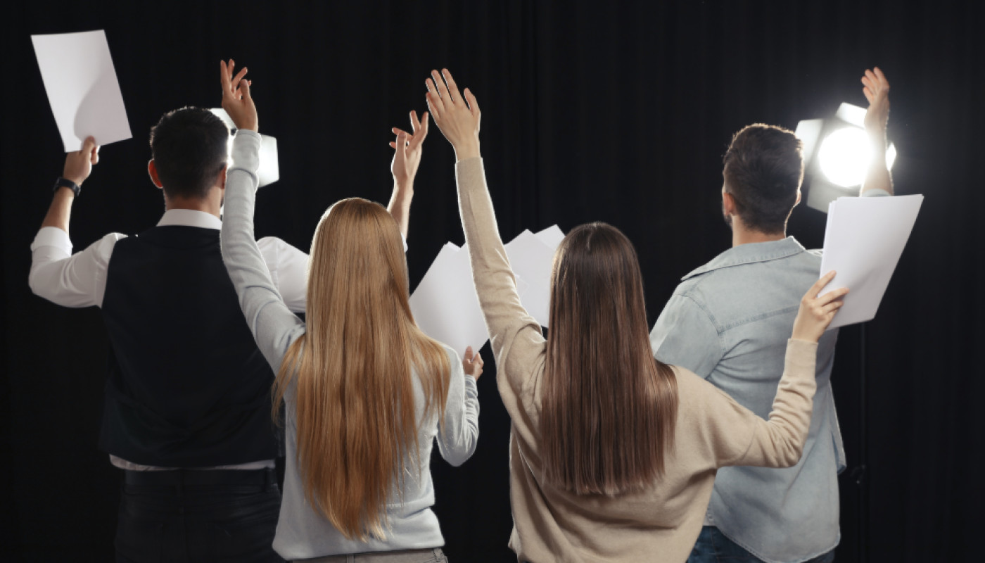 Le théâtre-forum, un outil collectif pour faire émerger les tensions au travail